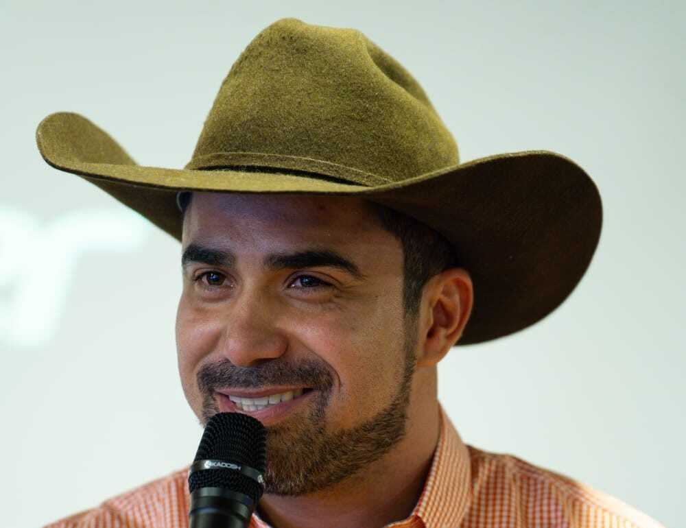 Imagem da matéria: Compromisso político de Ulisses fortalece o agro e defende as tradições do campo